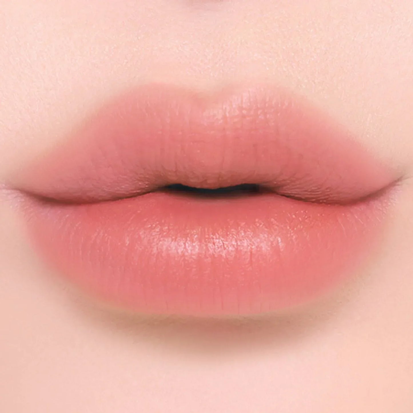 Two-in-One Velvet & Gloss Lip Tint — Matte & Shine in One Swipe